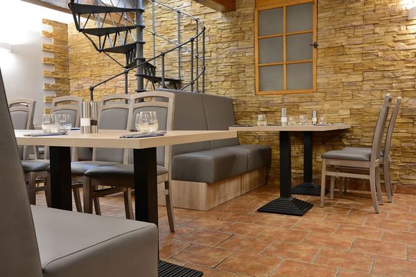 Nábytek do pizzerie od Gastronabytek24.cz Nábytek do pizzerie od Gastronabytek24