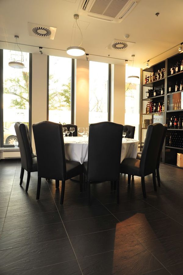 Bistro Maxim 6 Maxim
